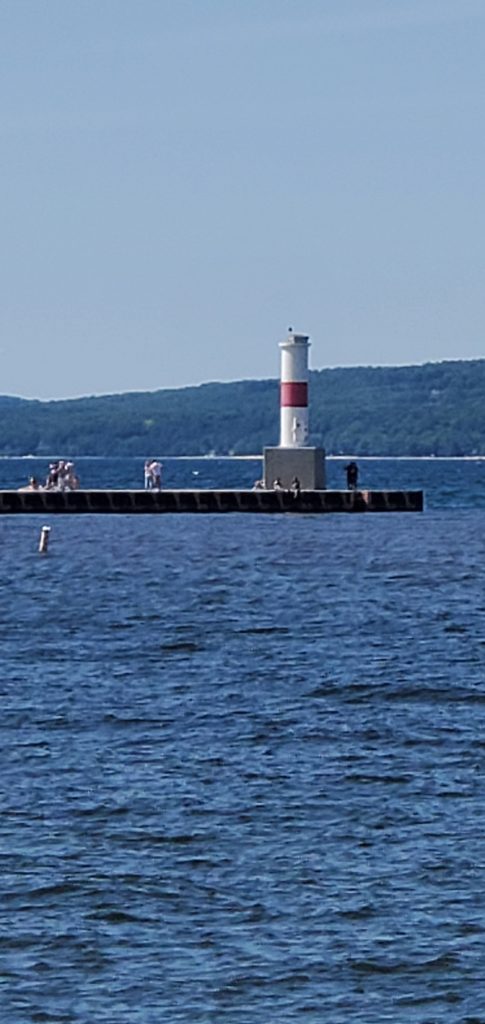 MICHIGAN LIGHTHOUSE SERIES - EXPLORE PETOSKEY BREAKWALL 